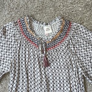 Knox Rose Woman's Peasant Style Tunic Top with Embroidery - Size Small
